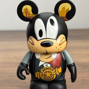 Disney Parks Vinylmation Mickey's Wild West DEPUTY GOOFY 3" Disney Figure Toy